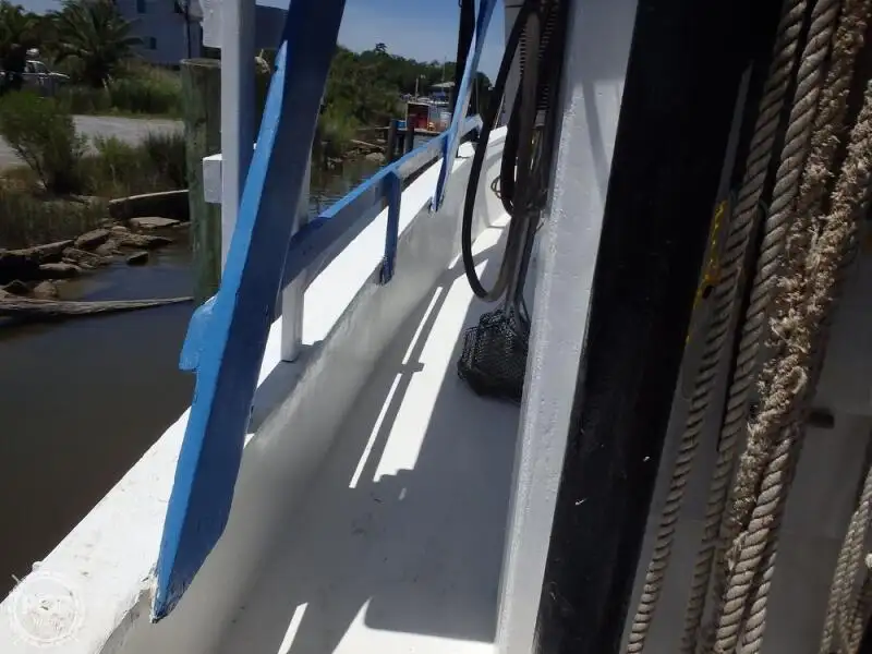 Trawler zu verkaufen