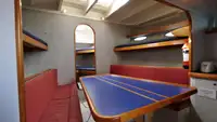 Forschungsschiff zu verkaufen