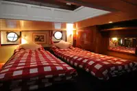 Kreuzfahrtschiff zu verkaufen