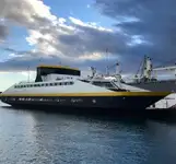 Fährschiff zu verkaufen