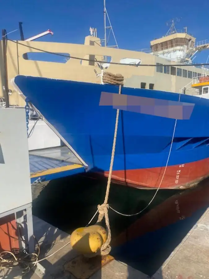 Fährschiff zu verkaufen