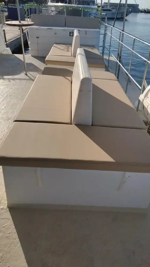 Kreuzfahrtschiff zu verkaufen
