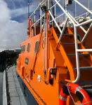Rettungsboot zu verkaufen