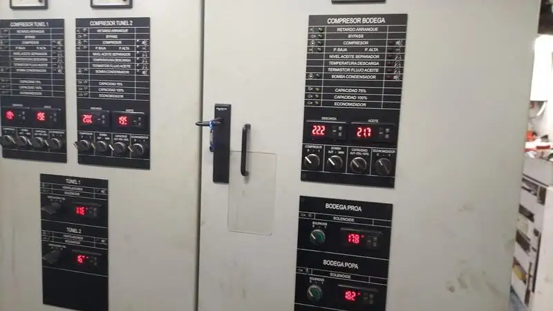 Trawler zu verkaufen