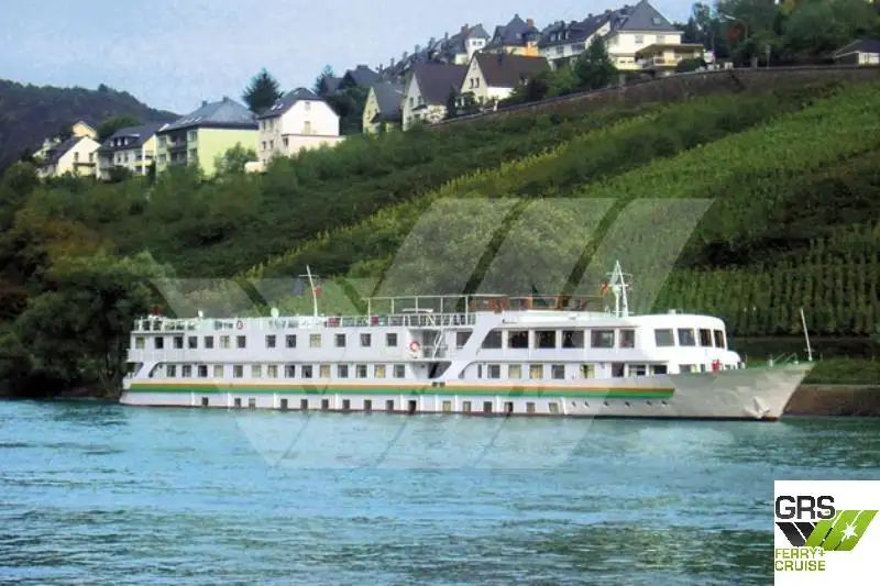 Kreuzfahrtschiff zu verkaufen