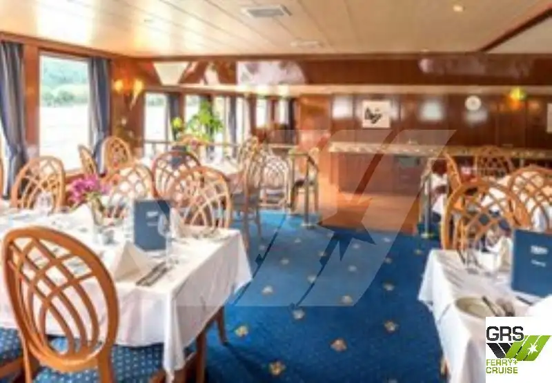 Kreuzfahrtschiff zu verkaufen