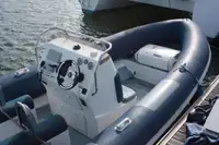 Festrumpf-Schlauchboot zu verkaufen
