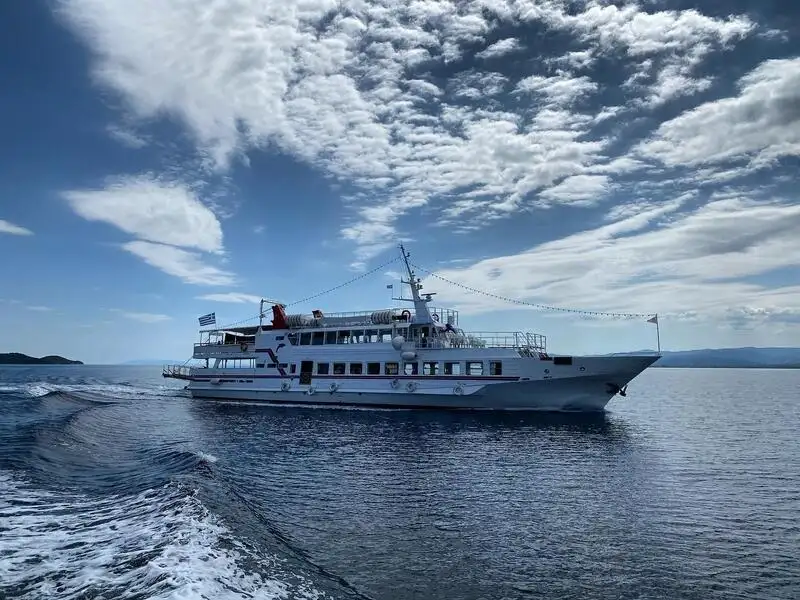 Kreuzfahrtschiff zu verkaufen