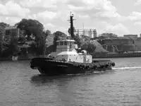 Schleppboot zu verkaufen
