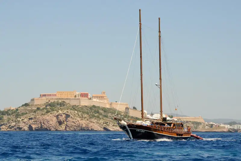 Passagierschiff zu verkaufen