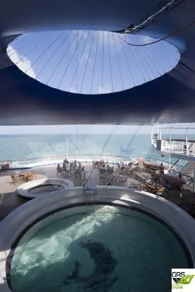 Kreuzfahrtschiff zu verkaufen