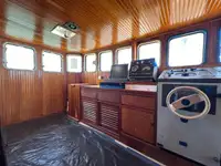 Trawler zu verkaufen