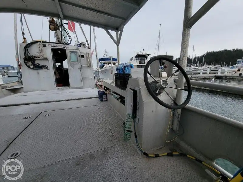 Rettungsboot zu verkaufen