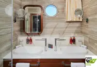 Kreuzfahrtschiff zu verkaufen