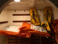 Rettungsboot zu verkaufen