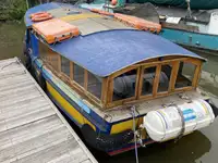 Fährschiff zu verkaufen
