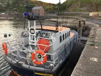 Rettungsboot zu verkaufen