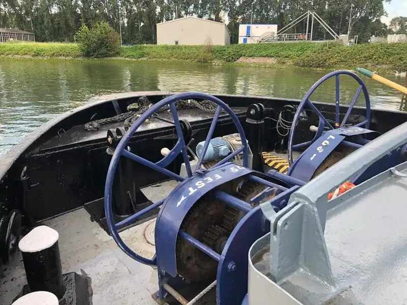 Schleppboot zu verkaufen
