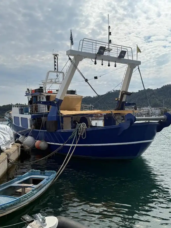 Trawler zu verkaufen