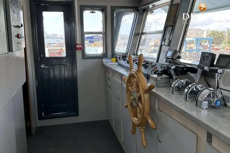 Fährschiff zu verkaufen