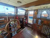 Feuerlöschboot zu verkaufen