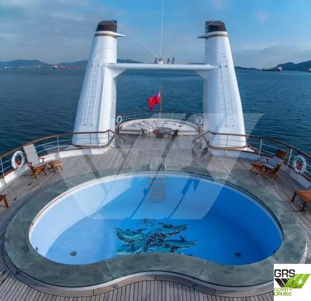 Kreuzfahrtschiff zu verkaufen