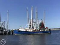 Trawler zu verkaufen