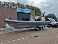 Festrumpf-Schlauchboot zu verkaufen