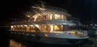 Kreuzfahrtschiff zu verkaufen