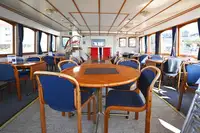 Kreuzfahrtschiff zu verkaufen
