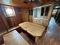Trawler zu verkaufen