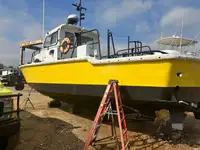 Arbeitsboote zu verkaufen