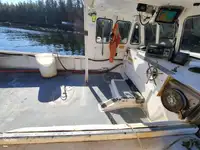 Fischverarbeitungsboot zu verkaufen