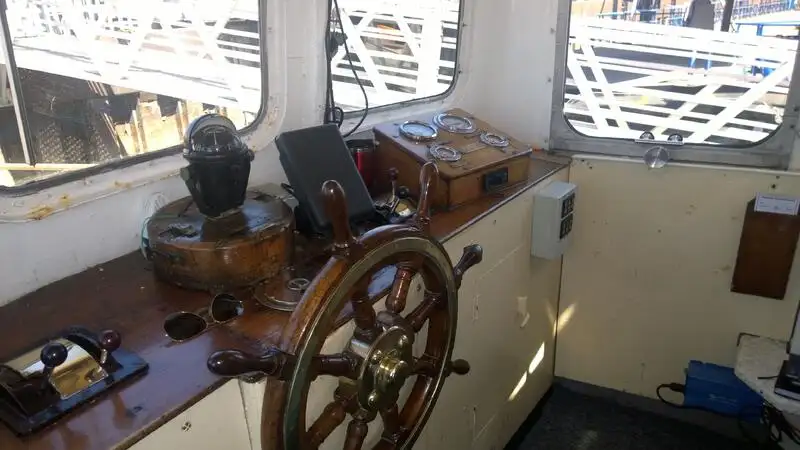 Kreuzfahrtschiff zu verkaufen