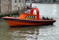 Festrumpf-Schlauchboot zu verkaufen