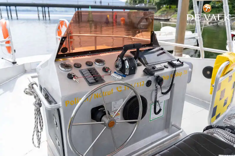 Fährschiff zu verkaufen