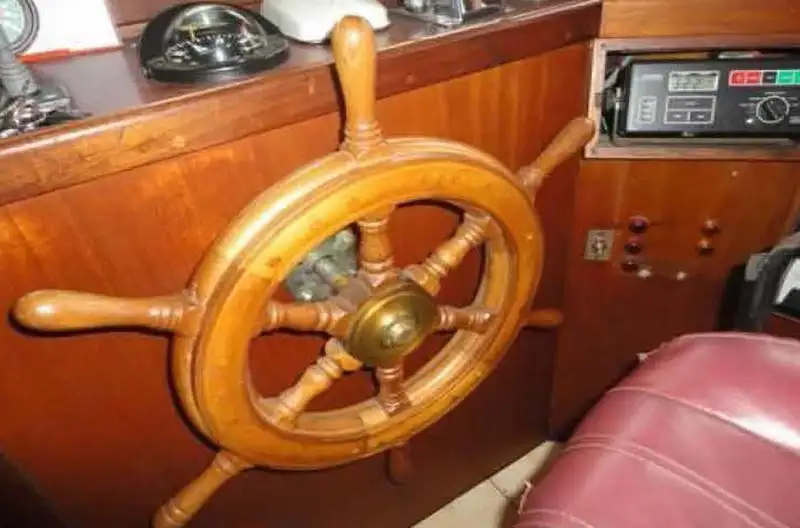 Lotsenboot zu verkaufen