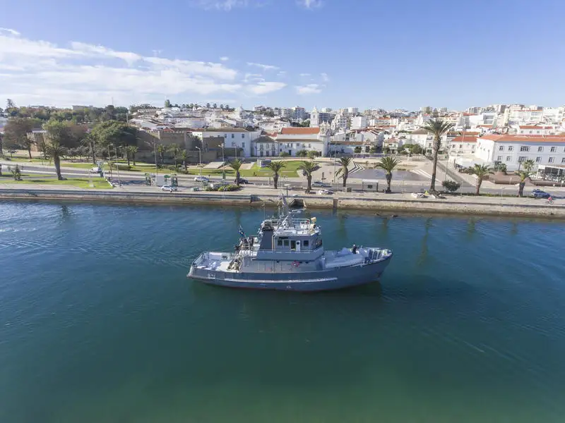 Schleppboot zu verkaufen