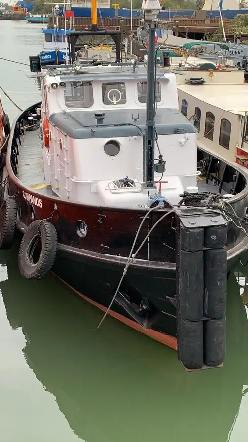 Schleppboot zu verkaufen