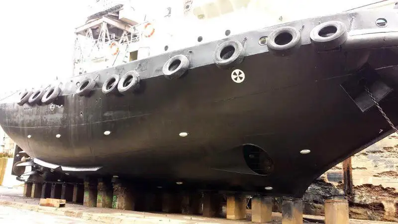 Schleppboot zu verkaufen