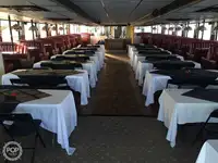 Kreuzfahrtschiff zu verkaufen