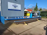 Arbeitsboote zu verkaufen