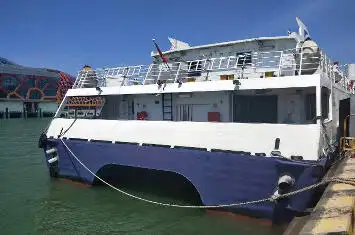 Passagierschiff zu verkaufen