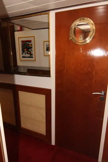 Kreuzfahrtschiff zu verkaufen