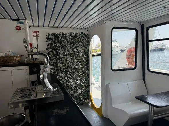 Kreuzfahrtschiff zu verkaufen