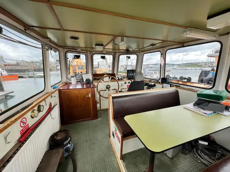 Schleppboot zu verkaufen