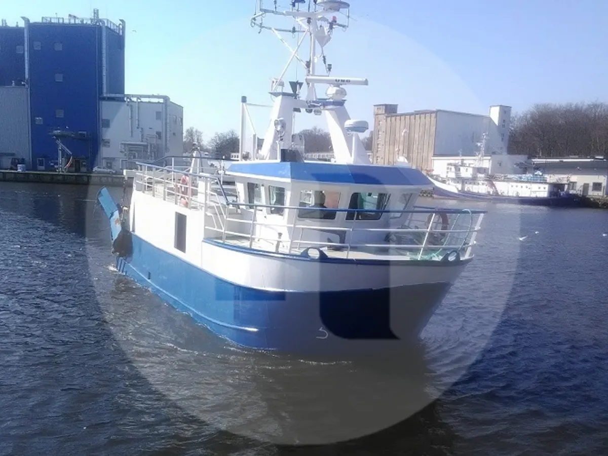 Lebendfischtransporter zu verkaufen