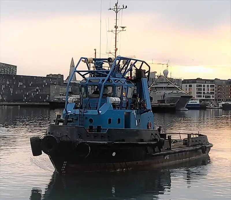Schleppboot zu verkaufen