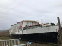 Fährschiff zu verkaufen