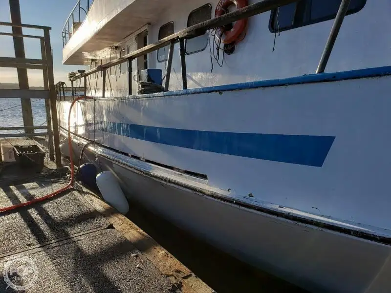 Fährschiff zu verkaufen